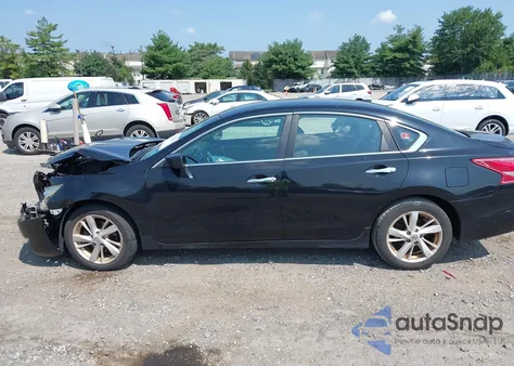 2013 Nissan Altima 2.5 Sv z USA, uszkodzony, nr VIN 1N4AL3AP9DC135318